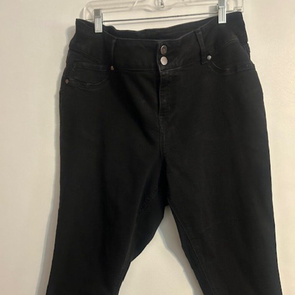 1822 denim Black high waist cropped jeans, size 18W